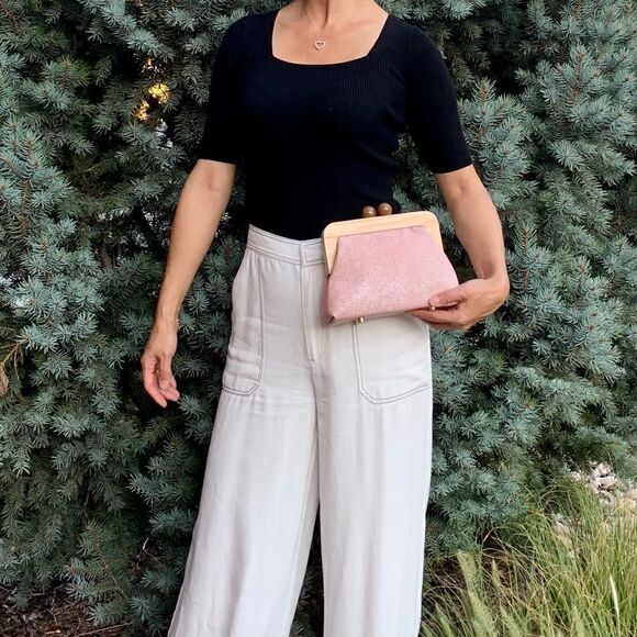 Pink Handmade Embossed Cowhide Wooden Frame Purse/with 2 Chain Styles - Picture 4 of 15